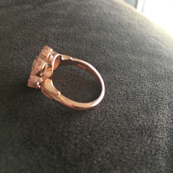 Sterling Silver Crescent Moon and Star 925 Ring - Picture 5 of 6